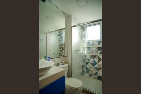 Apartamento à venda com 230m², 4 quartos e 4 vagas Apartamento à venda com 230m², 4 quartos e 4 vagasBanheiro da Suíte 2