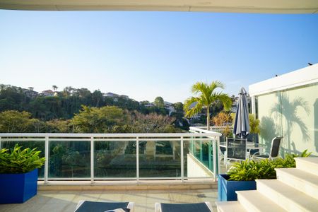 Apartamento à venda com 230m², 4 quartos e 4 vagas Apartamento à venda com 230m², 4 quartos e 4 vagasVista do Quarto 1