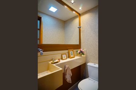 Apartamento à venda com 230m², 4 quartos e 4 vagas Apartamento à venda com 230m², 4 quartos e 4 vagasLavabo