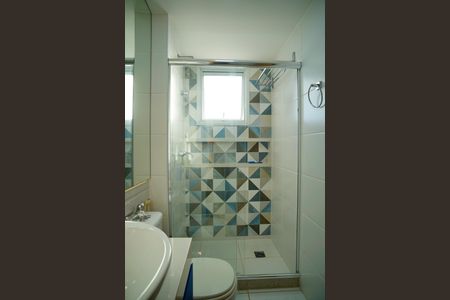 Apartamento à venda com 230m², 4 quartos e 4 vagas Apartamento à venda com 230m², 4 quartos e 4 vagasBanheiro da Suíte 2