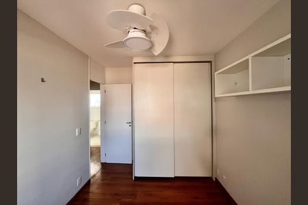 Quarto de casa de condomínio à venda com 3 quartos, 123m² em Loteamento Residencial Vila Bella, Campinas