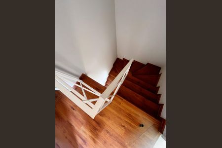 Escada de casa de condomínio à venda com 3 quartos, 123m² em Loteamento Residencial Vila Bella, Campinas