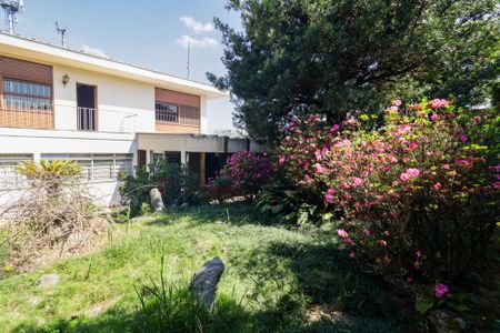 Casa à venda com 350m², 3 quartos e 2 vagasÁrea externa