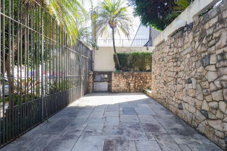 Casa à venda com 350m², 3 quartos e 2 vagasÁrea externa