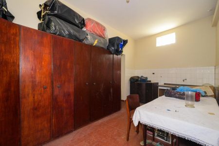 Casa à venda com 350m², 3 quartos e 2 vagasEdicula Quarto