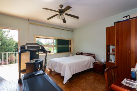 Casa à venda com 350m², 3 quartos e 2 vagasSuíte 