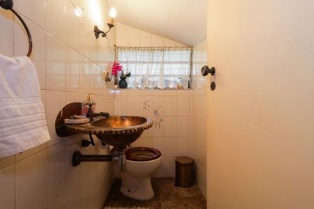 Lavabo de casa à venda com 3 quartos, 350m² em Jardim Guedala, São Paulo