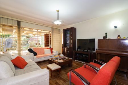 Casa à venda com 350m², 3 quartos e 2 vagasSala