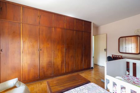 Casa à venda com 350m², 3 quartos e 2 vagasQuarto 1