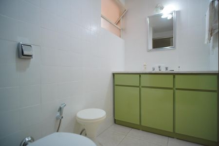 Apartamento à venda com 73m², 2 quartos e 1 vagaBanheiro Social