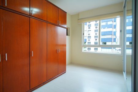 Quarto 1 de apartamento à venda com 2 quartos, 73m² em Higienópolis, Porto Alegre