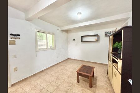 Sala de casa à venda com 2 quartos, 100m² em Ouro Branco, Novo Hamburgo