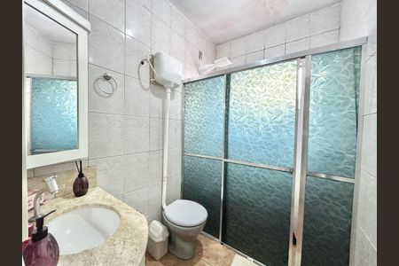 Casa à venda com 100m², 2 quartos e sem vaga Casa à venda com 100m², 2 quartos e sem vagaBanheiro