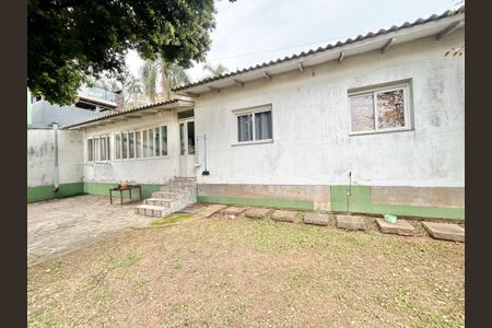 Casa à venda com 100m², 2 quartos e sem vaga Casa à venda com 100m², 2 quartos e sem vagaFachada