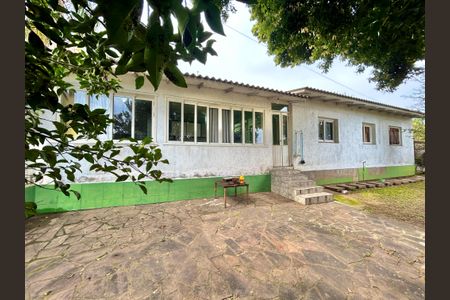 Casa à venda com 100m², 2 quartos e sem vaga Casa à venda com 100m², 2 quartos e sem vagaFachada