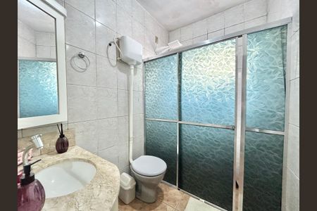 Casa à venda com 100m², 2 quartos e sem vaga Casa à venda com 100m², 2 quartos e sem vagaBanheiro