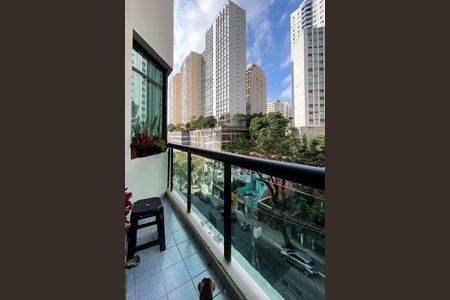 Apartamento à venda com 78m², 1 quarto e 2 vagasVaranda