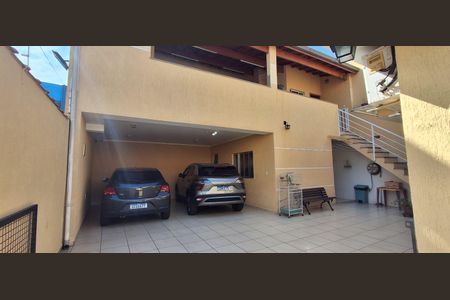 Casa à venda com 198m², 4 quartos e 7 vagasQuintal