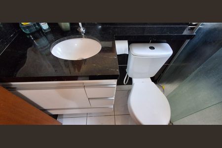 Casa à venda com 198m², 4 quartos e 7 vagasBanheiro Suíte 1