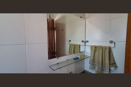 Casa à venda com 198m², 4 quartos e 7 vagasBanheiro de Serviço