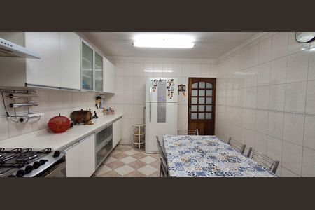 Casa à venda com 198m², 4 quartos e 7 vagasCozinha