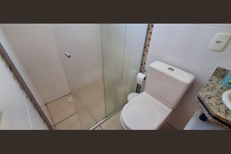 Casa à venda com 198m², 4 quartos e 7 vagasBanheiro de Serviço