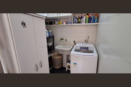 Casa à venda com 198m², 4 quartos e 7 vagasÁrea de Serviço