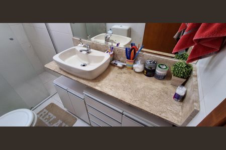 Casa à venda com 198m², 4 quartos e 7 vagasBanheiro Social