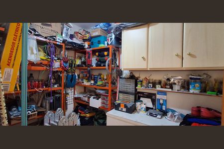 Casa à venda com 198m², 4 quartos e 7 vagasDepósito