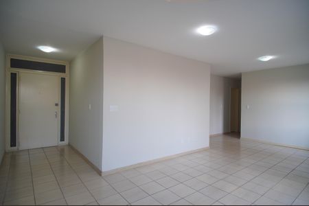 Apartamento à venda com 77m², 2 quartos e sem vagaSala