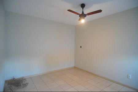 Apartamento à venda com 77m², 2 quartos e sem vagaQuarto 2