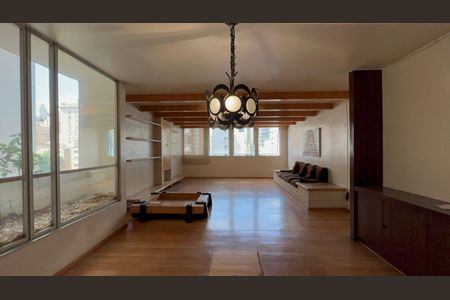 Apartamento para alugar com 178m², 3 quartos e 1 vagaSala de Jantar