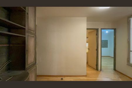 Apartamento para alugar com 178m², 3 quartos e 1 vagaLiving