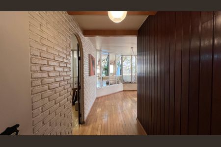 Apartamento para alugar com 178m², 3 quartos e 1 vagaEntrada