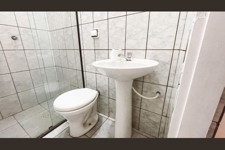 Casa à venda com 200m², 2 quartos e 1 vagaBanheiro