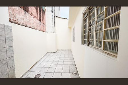 Casa à venda com 200m², 2 quartos e 1 vagaÁrea de Serviço