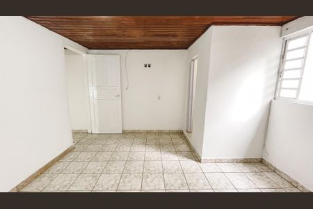 Casa à venda com 200m², 2 quartos e 1 vagaQuarto Suíte