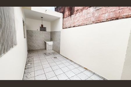Casa à venda com 200m², 2 quartos e 1 vagaÁrea de Serviço