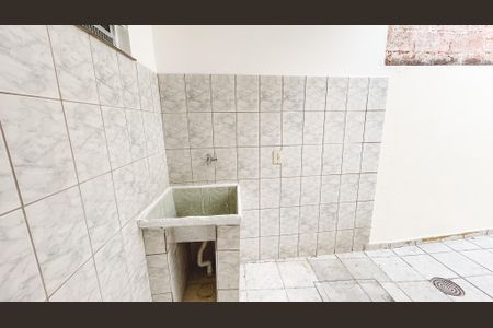 Casa à venda com 200m², 2 quartos e 1 vagaÁrea de Serviço