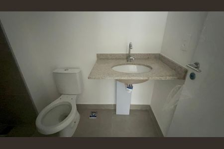 Studio à venda com 26m², 1 quarto e sem vaga Studio à venda com 26m², 1 quarto e sem vagaBanheiro da Suíte