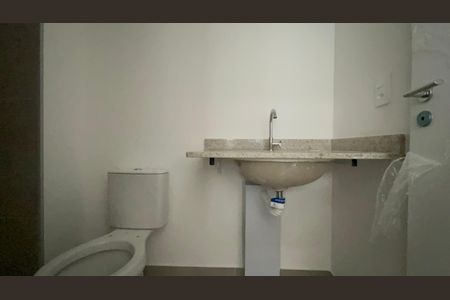 Studio à venda com 26m², 1 quarto e sem vaga Studio à venda com 26m², 1 quarto e sem vagaBanheiro da Suíte