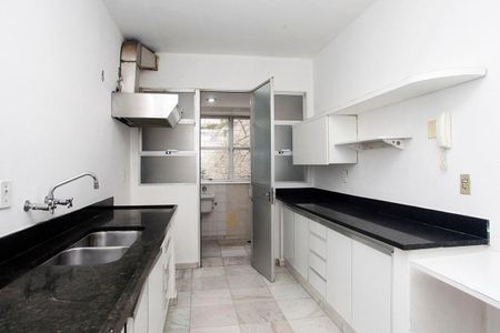Apartamento à venda com 152m², 3 quartos e 2 vagasCozinha
