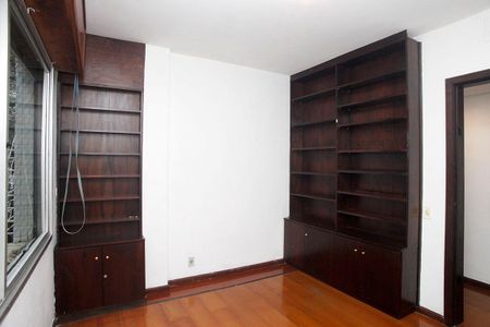 Apartamento à venda com 152m², 3 quartos e 2 vagasQuarto 2