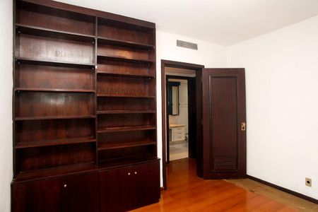 Apartamento à venda com 152m², 3 quartos e 2 vagasQuarto 2