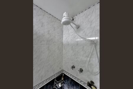 Apartamento para alugar com 210m², 3 quartos e 4 vagas Apartamento para alugar com 210m², 3 quartos e 4 vagasBanheiro da Suíte 1