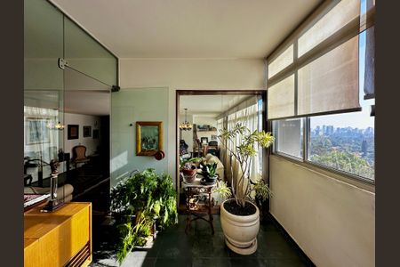 Apartamento para alugar com 210m², 3 quartos e 4 vagas Apartamento para alugar com 210m², 3 quartos e 4 vagasSacada