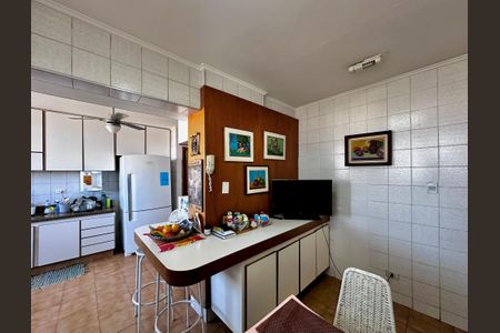 Apartamento para alugar com 210m², 3 quartos e 4 vagas Apartamento para alugar com 210m², 3 quartos e 4 vagasCozinha