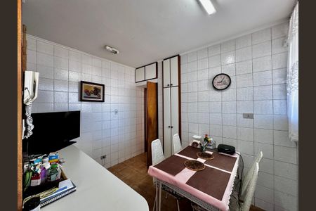 Apartamento para alugar com 210m², 3 quartos e 4 vagas Apartamento para alugar com 210m², 3 quartos e 4 vagasCozinha