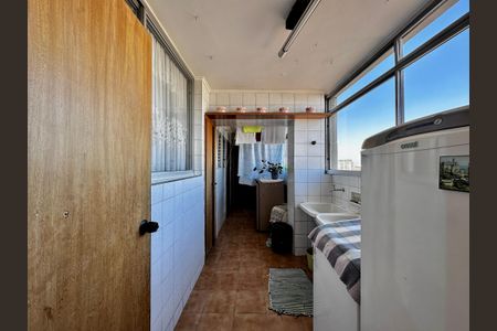 Apartamento para alugar com 210m², 3 quartos e 4 vagas Apartamento para alugar com 210m², 3 quartos e 4 vagasÁrea de Serviço