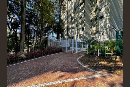 Apartamento para alugar com 210m², 3 quartos e 4 vagas Apartamento para alugar com 210m², 3 quartos e 4 vagasFachada